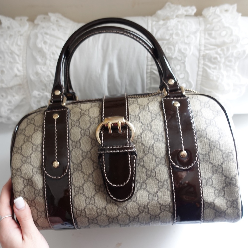 EUC GUCCI GG SUPREME MONOGRAM MIRROR BAG